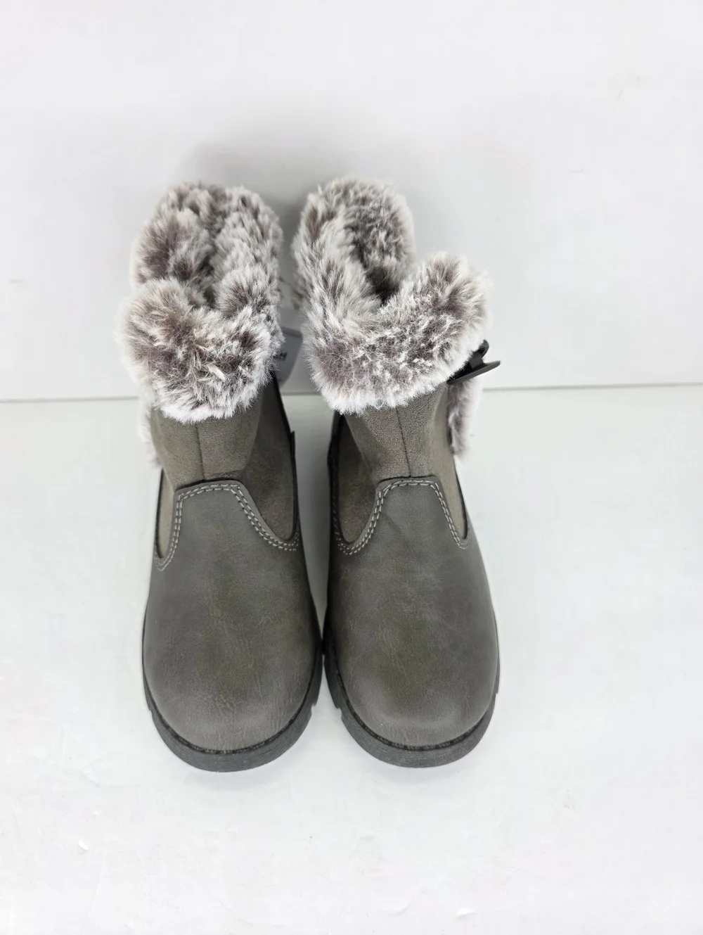 NWT Girls Oshkosh B'gosh Gray Faux Fur Lined Winter Boots Toddler's Size‎ 9M